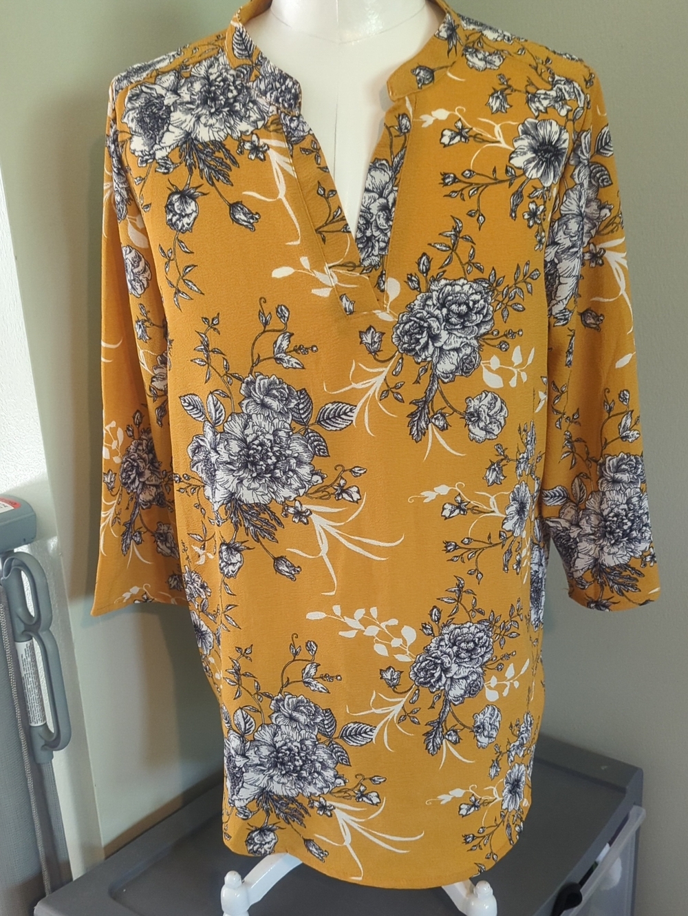 Floral Split-Neck Mustard Tunic Top